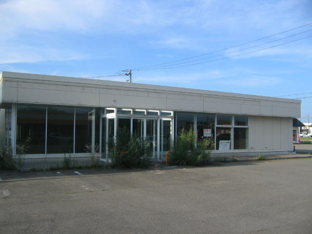 大館市片山町コンビニエンスストア跡
